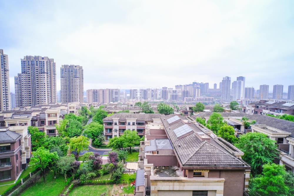 约克郡上林全中庭洋房 花园 地下室 双车位 入读金州小学